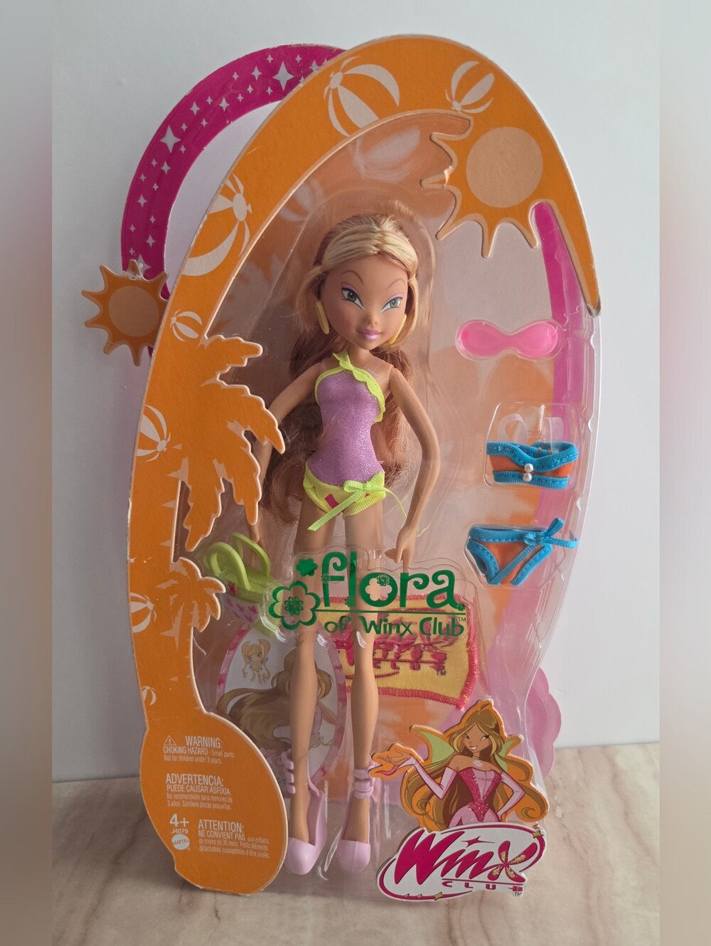Winx Club Flora - Beach - 2005 Mattel